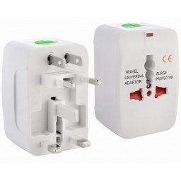 ADAPTADOR UNIVERSAL DE CORRIENTE IDEAL PARA VIAJES